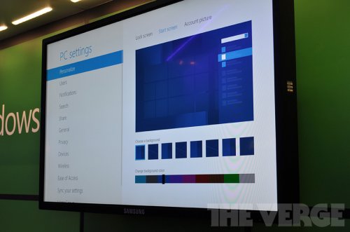 На выставке CES 2012 была показана Windows 8 Beta Build 8175
