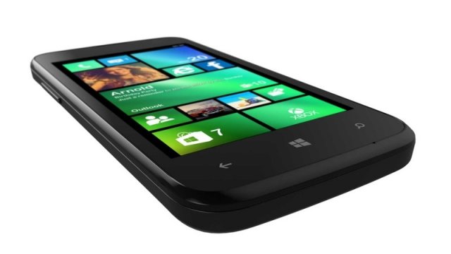 Lava Iris Win1 – один из самых доступных смартфонов на Windows Phone