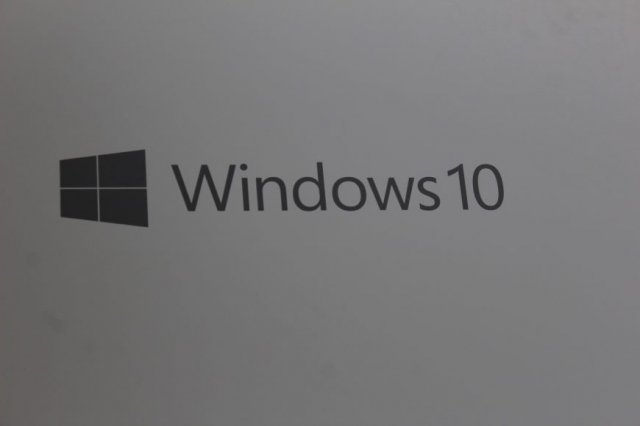 Сенсорная панель исчезла в Windows 10 Build 15002