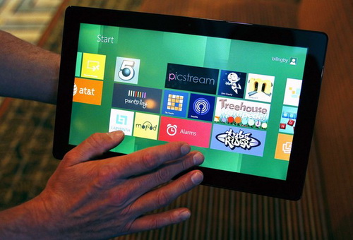 В продаже Windows 8 возможно появится в октябре 2012 года