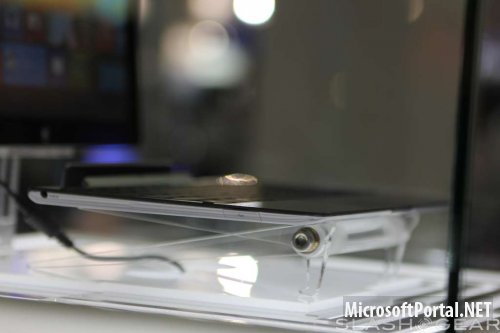 Фотографии ноутбука Samsung на базе Windows 8