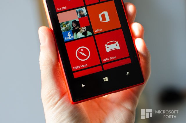 Слух: Lumia 730 может выйти уже  в следующем месяце
