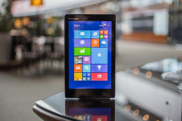 Lenovo ideapad MIIX 300 - доступный Windows-планшет из Китая