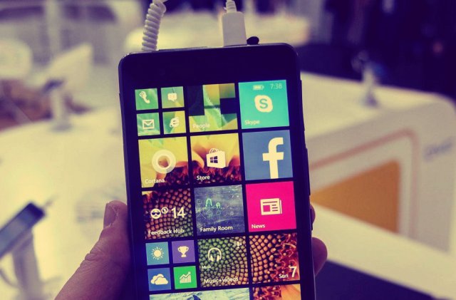 Coship BVC X1 – пыле и влагозащищенный Windows Phone смартфон