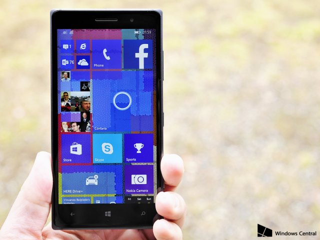 В эмуляторе сборки Windows 10 for Phones Build 10069 продемонстрирована работа с помощью мыши и клавиатуры