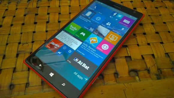 Обзор Windows 10 Mobile Build 10136