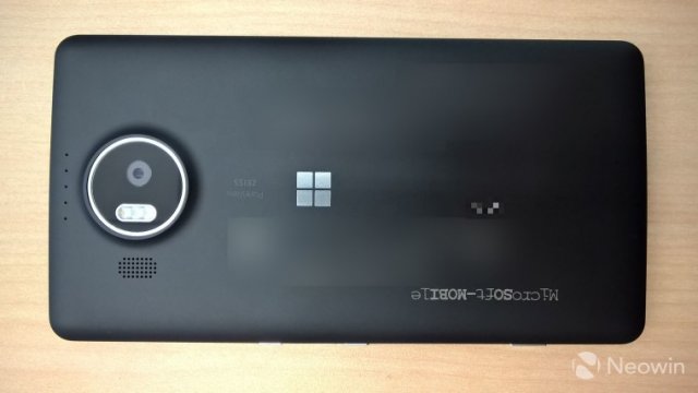 Ещё несколько новых фото Lumia 950 и 950 XL