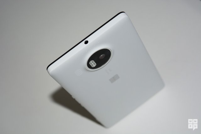 Microsoft выпустила новую прошивку для смартфонов Lumia 950 и Lumia 950 XL