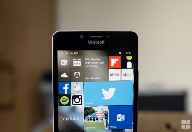 Microsoft теперь не планирует реализовывать поддержку расширений для  Windows 10 Mobile