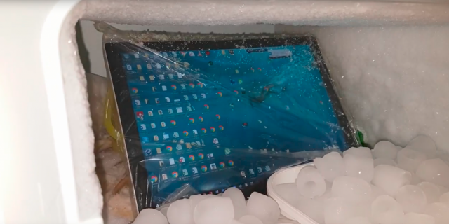 Заморозка Surface Pro 4 помогает убрать мерцание экрана