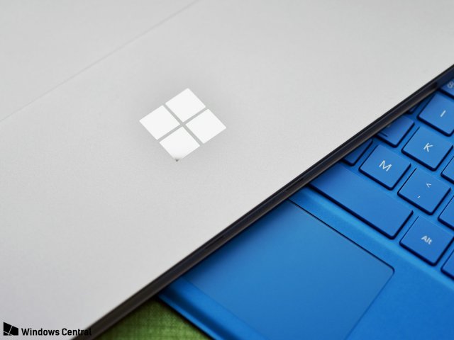 Microsoft может выпустить новую модель Surface