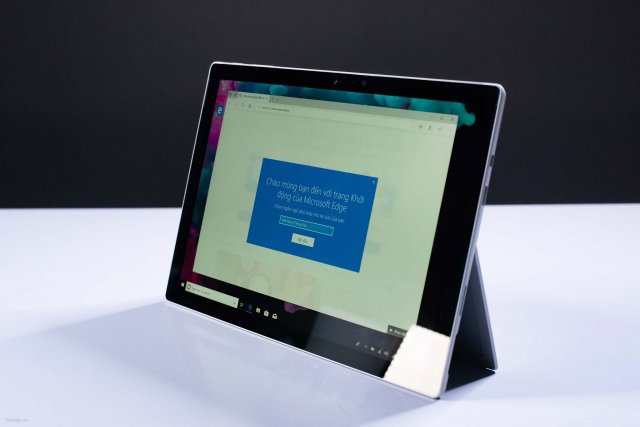В сеть попали скриншоты Surface Pro 6