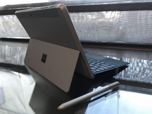 Microsoft начала продавать новую конфигурацию Surface Go