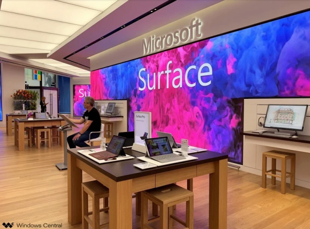 Microsoft закроет почти все розничные магазины