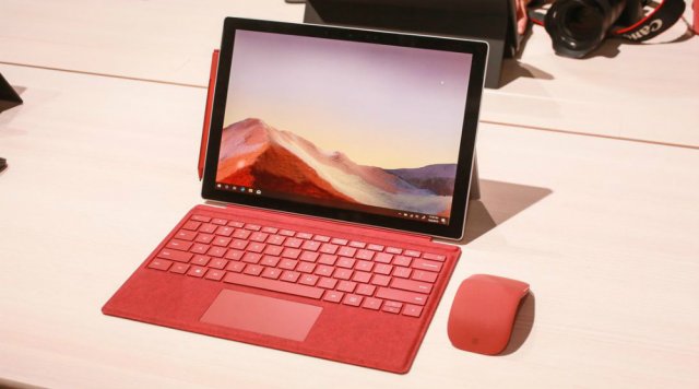 Microsoft выпустила обновление для Surface Pro 7