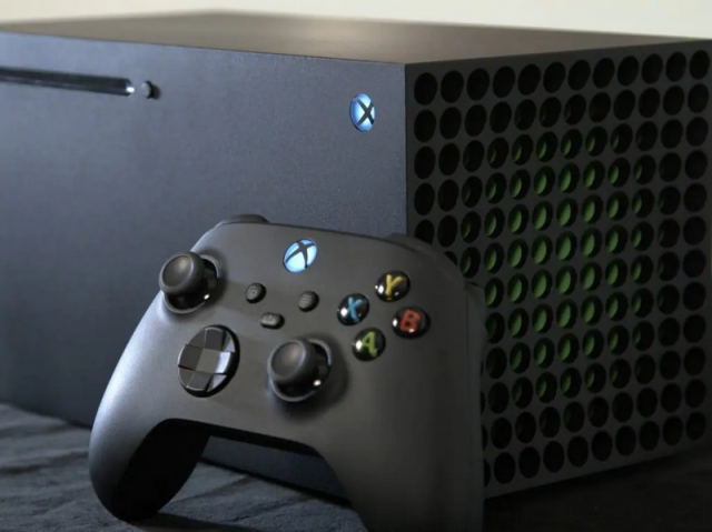 Microsoft может работать над меньшим и более энергоэффективным чипом для Xbox Series X