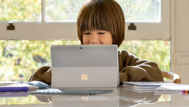 Microsoft выпустила обновления для Surface Go 2