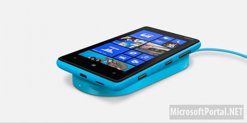 Nokia представила Lumia 820 Nokia представила Lumia 820
