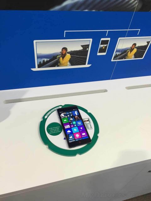 На WinHEC был замечен загадочный смартфон от ZTE на Windows Phone